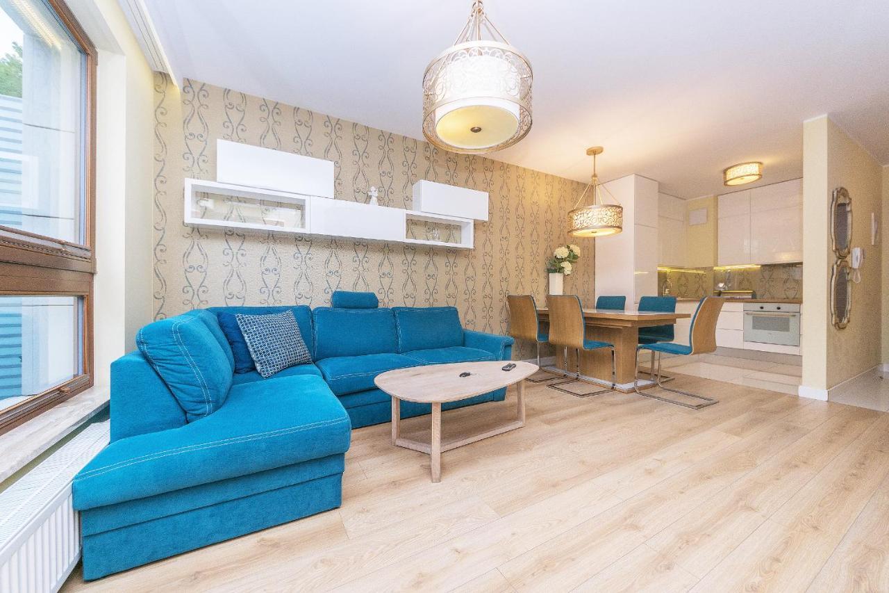 Deluxe Apartament 147A or 5 Armii Krajowej Street